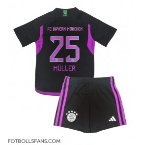 Bayern Munich Thomas Muller #25 Replika Bortatröja Barn 2023-24 Kortärmad (+ Korta byxor)